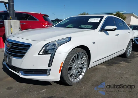 2018 Cadillac Ct6 Premium Luxury z USA, uszkodzony, nr VIN 1G6KG5RS3JU151935